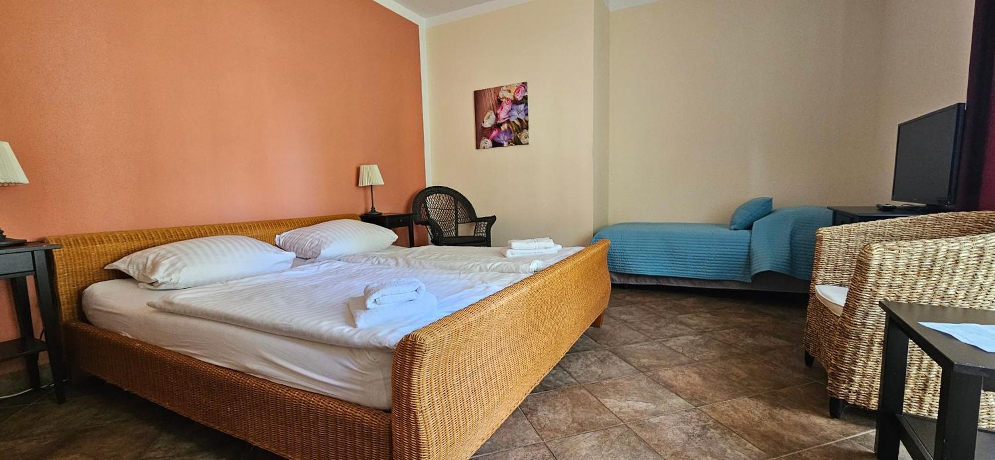 Cellino Hotel