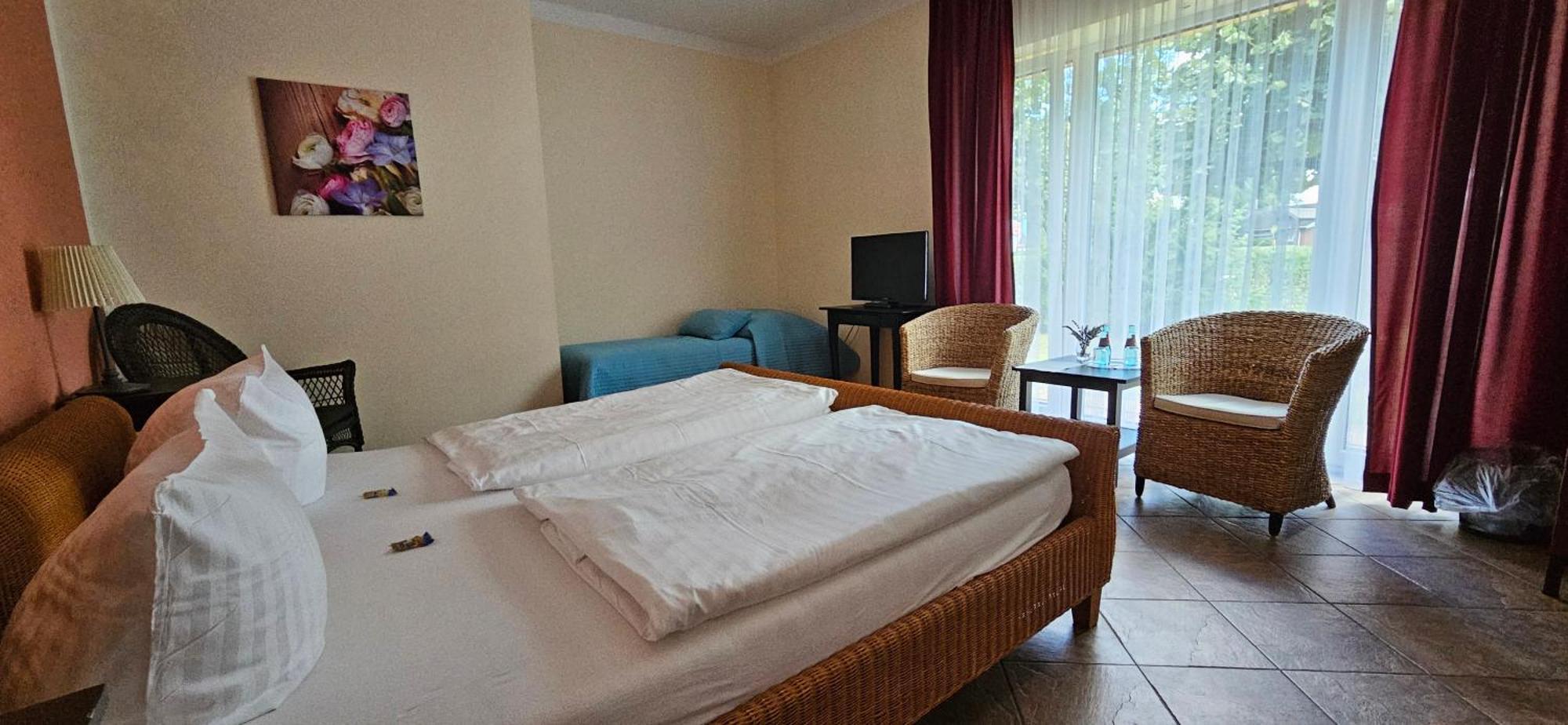 Cellino Hotel *